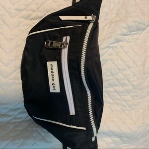 Madden Girl Fannypack